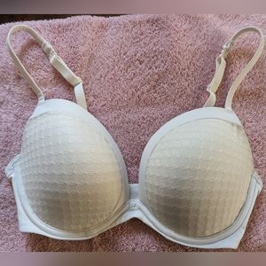 Le Mystere Convertible Bra 32 DD